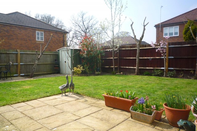  Image of 3 bedroom Detached house to rent in Robin Road Burgess Hill RH15 at Burgess Hill, RH15 9XX