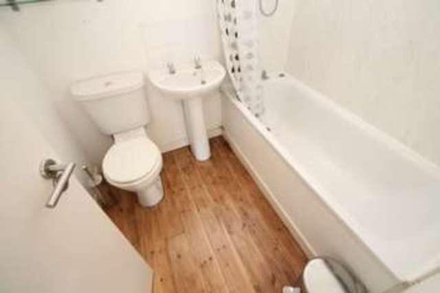  Image of 1 bedroom Property to rent in Braggs Lane St. Philips Bristol BS2 at Braggs Lane St Judes Bristol, BS2 0DE