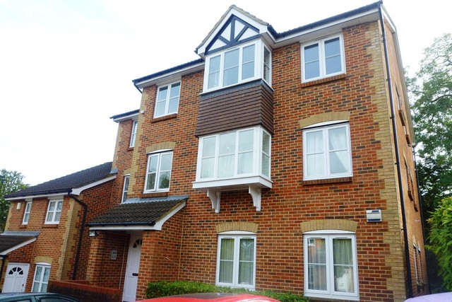  Image of 2 bedroom Flat to rent in Rosamund Close South Croydon CR2 at South Park Hill Rd  South Croydon, CR2 7EW