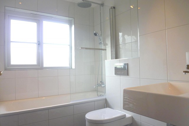 Image of 2 bedroom Flat to rent in Rosamund Close South Croydon CR2 at South Park Hill Rd  South Croydon, CR2 7EW