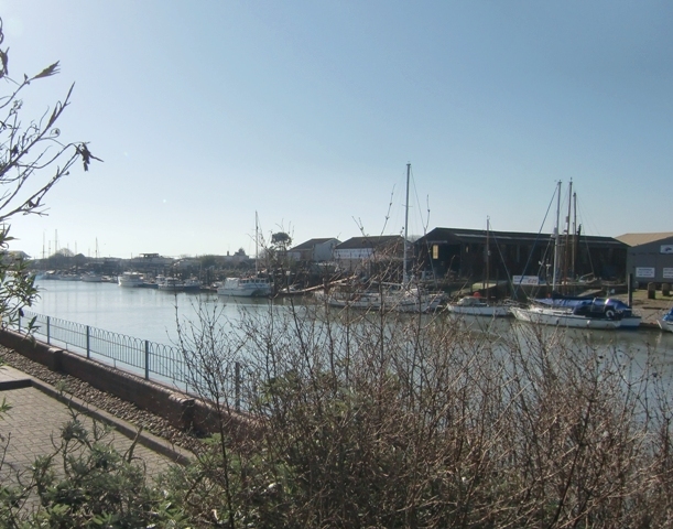  Image of 1 bedroom Apartment to rent in Gloucester Road Littlehampton BN17 at Rose Court Gloucester Road Littlehampton, BN17 7EL
