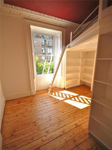  Image of 3 bedroom Flat to rent in Roseneath Street Edinburgh EH9 at Marchmont Edinburgh Edinburgh, EH9 1JH