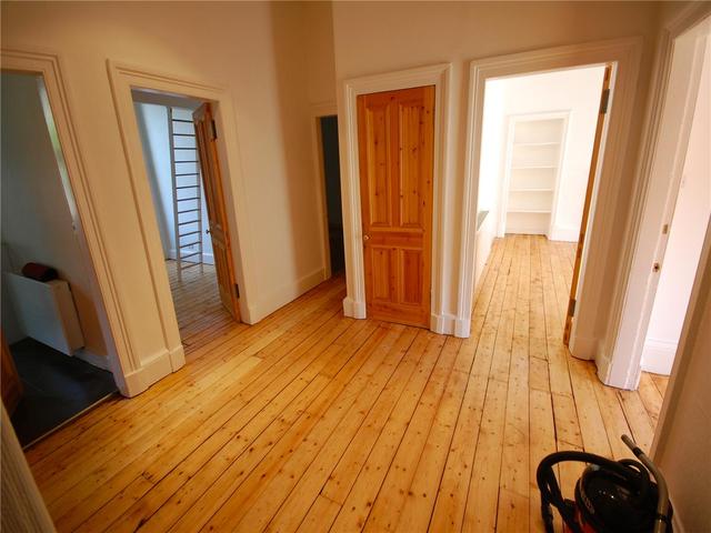  Image of 3 bedroom Flat to rent in Roseneath Street Edinburgh EH9 at Marchmont Edinburgh Edinburgh, EH9 1JH