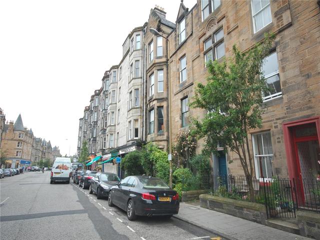  Image of 3 bedroom Flat to rent in Roseneath Street Edinburgh EH9 at Marchmont Edinburgh Edinburgh, EH9 1JH