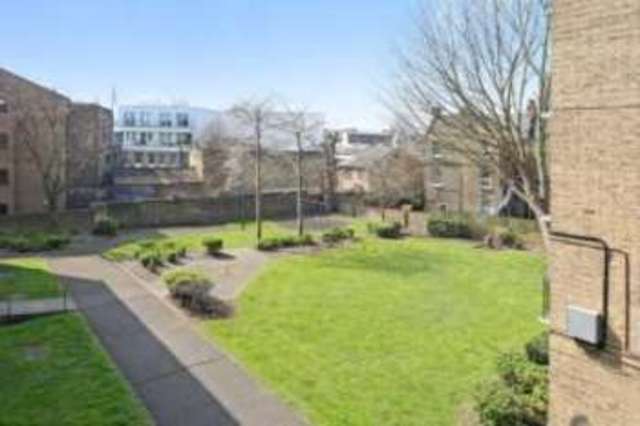  Image of 3 bedroom Flat for sale in Clapham Road Estate London SW4 at Clapham Road Estate London Clapham North, SW4 6LX