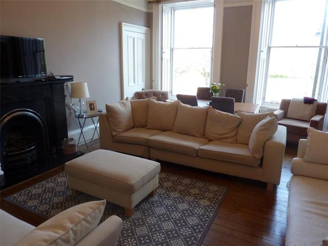 Image of 2 bedroom Flat to rent in Royal Terrace Glasgow G3 at Park Glasgow Glasgow, G3 7NT