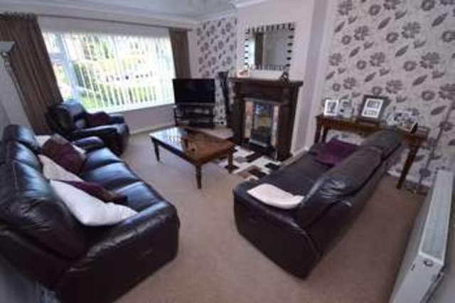  Image of 4 bedroom Semi-Detached house for sale in Sandal Cliff Sandal Wakefield WF2 at Sandal Wakefield West Yorkshire, WF2 6AU