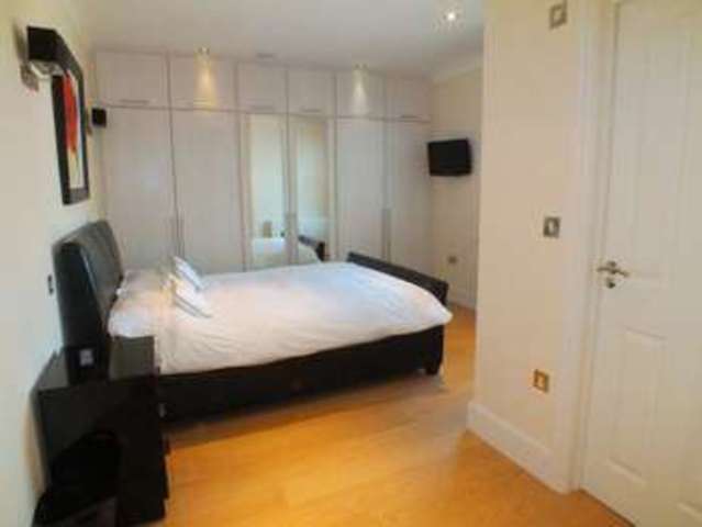  Image of 2 bedroom Flat for sale in East Walk Seaton EX12 at East Walk  Seaton, EX12 2NP