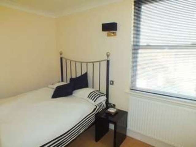  Image of 2 bedroom Flat for sale in East Walk Seaton EX12 at East Walk  Seaton, EX12 2NP