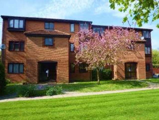  Image of 1 bedroom Flat to rent in Forge Field Shepherds Spring Lane Andover SP10 at Shepherds Spring Lane  Andover, SP10 1QY