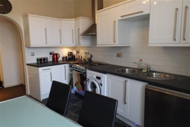  Image of 3 bedroom Flat to rent in Shettleston Road Glasgow G32 at Shettleston Glasgow Glasgow, G32 7NG