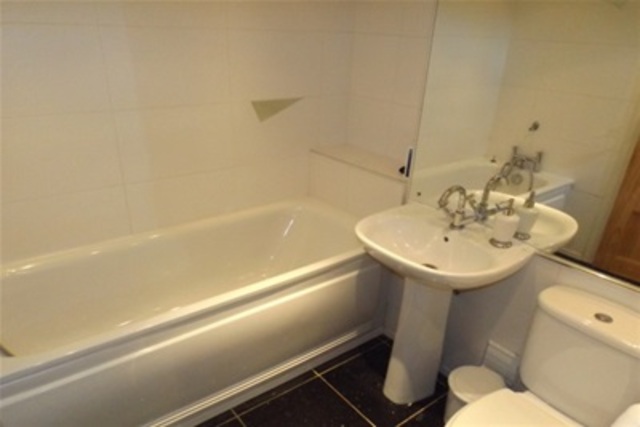  Image of 3 bedroom Flat to rent in Shettleston Road Glasgow G32 at Shettleston Glasgow Glasgow, G32 7NG