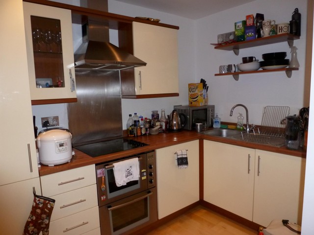 Image of 2 bedroom Apartment to rent in Channel Way Ocean Village Southampton SO14 at 33 Channel Way Southampton, SO14 3JF