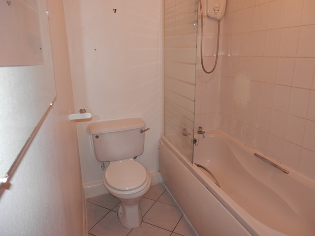  Image of 1 bedroom Flat to rent in Skinnergate Perth PH1 at Perth Perthshire Perthshire, PH1 5JH