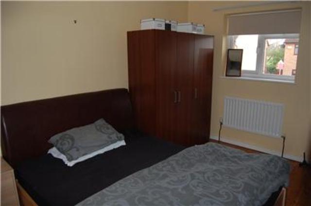  Image of 1 bedroom Terraced house to rent in Somergate Road Cheltenham GL51 at Gloucestershire, GL51 0QE