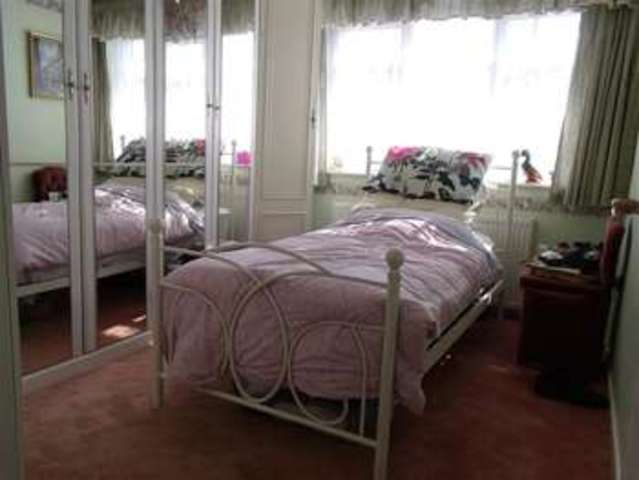  Image of 2 bedroom Bungalow for sale in Southend Road Wickford SS11 at Wickford Essex Wickford, SS11 8PR