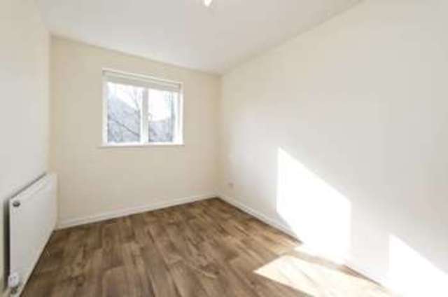  Image of 1 bedroom Property to rent in St. Lukes Road London W11 at St Lukes Road  London, W11 1DH