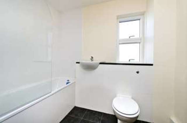  Image of 1 bedroom Property to rent in St. Lukes Road London W11 at St Lukes Road  London, W11 1DH