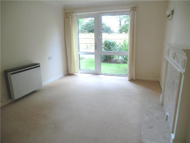  Image of 1 bedroom Apartment to rent in St. Peters Road Bournemouth BH1 at St Peters Court St Peters Road Bournemouth, BH1 2JU