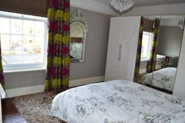  Image of 2 bedroom Terraced house for sale in St. Thomas