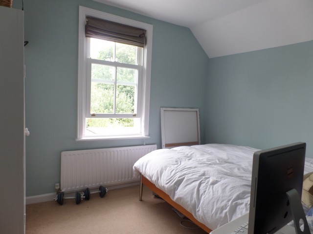  Image of 3 bedroom Detached house to rent in Summersdale Road Chichester PO19 at Summersdale Road  Chichester, PO19 6PN