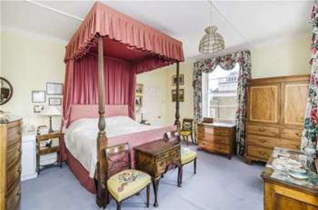  Image of 5 bedroom Flat for sale in Sutherland Street London SW1V at London  Pimlico, SW1V 4JU