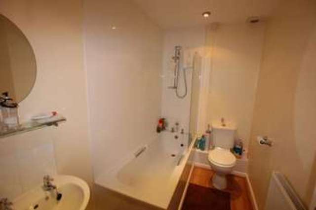  Image of Property to rent in Sycamore Close Lyneham Chippenham SN15 at Sycamore Close Lyneham Chippenham, SN15 4TG