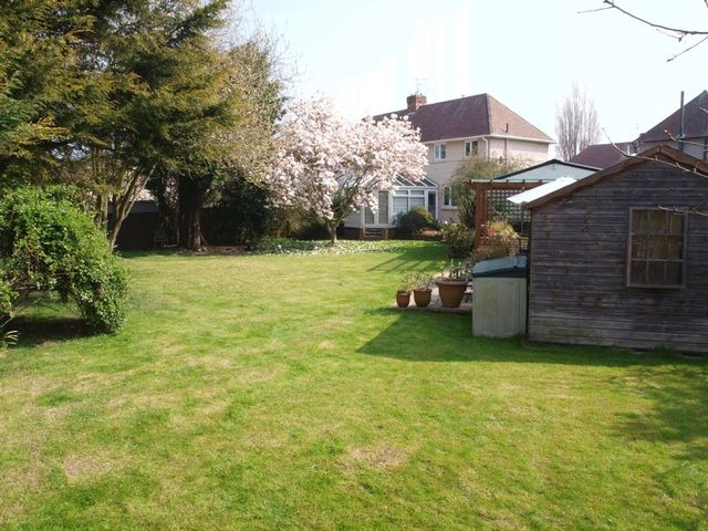  Image of 3 bedroom Semi-Detached house for sale in Terry Avenue Newark NG24 at Terry Avenue  Newark, NG24 2DW