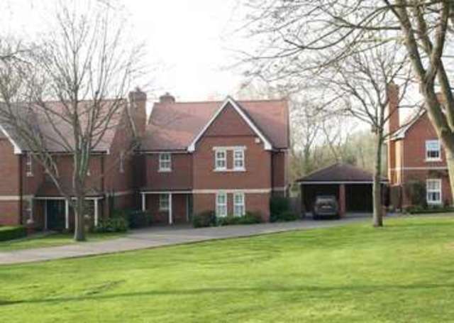  Image of 4 bedroom Detached house for sale in Old Union Way Thame OX9 at Old Union Way  Thame, OX9 2DF