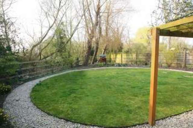  Image of 4 bedroom Detached house for sale in Old Union Way Thame OX9 at Old Union Way  Thame, OX9 2DF