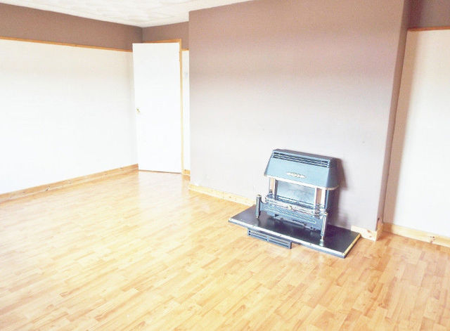  Image of 2 bedroom Flat to rent in The Avenue Whitburn Bathgate EH47 at Whitburn West Lothian West Lothian, EH47 0BS