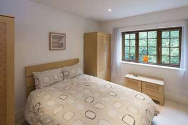  Image of 5 bedroom Property for sale in The Brambles Royston Barnsley S71 at The Brambles Royston Barnsley, S71 4TA