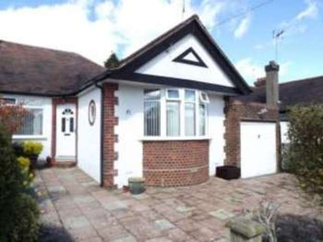  Image of 3 bedroom Bungalow for sale in The Drive Potters Bar EN6 at Potters Bar Hertfordshire Potters Bar, EN6 2AR