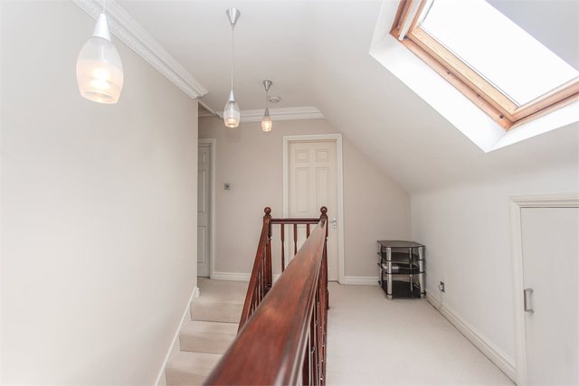  Image of 3 bedroom Detached house for sale in Hagden Lane Watford WD18 at 177 Hagden Lane  Watford, WD18 7HZ