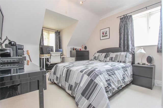  Image of 3 bedroom Detached house for sale in Hagden Lane Watford WD18 at 177 Hagden Lane  Watford, WD18 7HZ