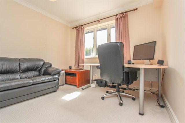  Image of 3 bedroom Detached house for sale in Hagden Lane Watford WD18 at 177 Hagden Lane  Watford, WD18 7HZ