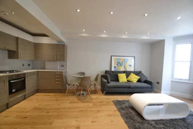  Image of 1 bedroom Flat to rent in The Mall London W5 at The Mall  London, W5 3TJ