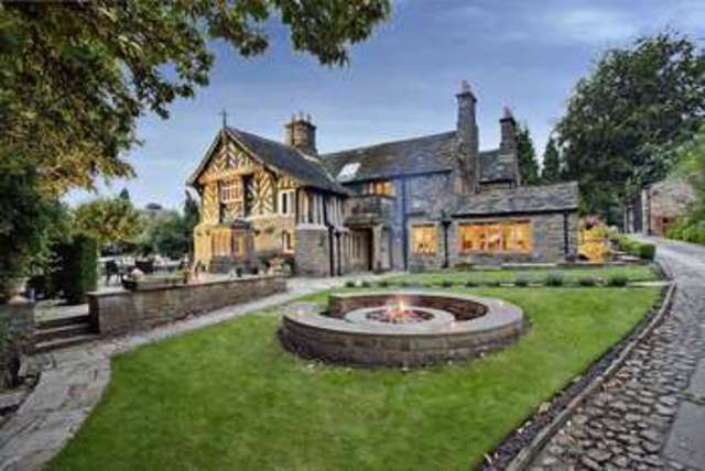  Image of 6 bedroom Property for sale in Pinfold Lane Mirfield WF14 at Pinfold Lane  Mirfield, WF14 9PS