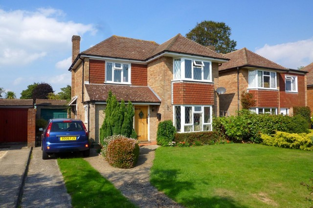  Image of 3 bedroom Detached house to rent in The Paddock Gosport PO12 at Gosport, PO12 3PZ