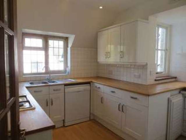  Image of 2 bedroom Flat to rent in The Pound Cookham Maidenhead SL6 at The Pound Cookham Maidenhead, SL6 9QD