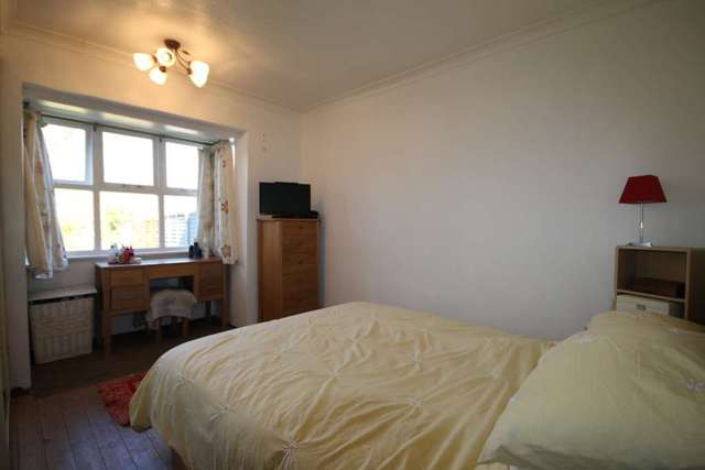  Image of 3 bedroom Detached house for sale in The Ringway Queniborough Leicester LE7 at The Ringway Queniborough Leicester, LE7 3DL