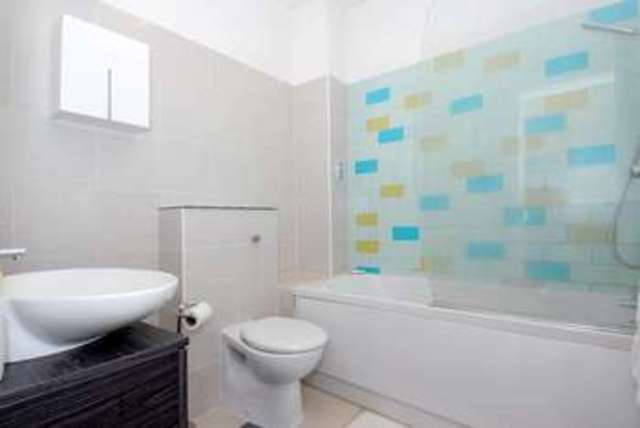  Image of 1 bedroom Flat to rent in Thornfield Road London W12 at Thornfield Road  London, W12 8JQ