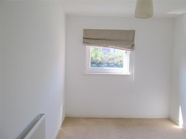  Image of 2 bedroom Flat to rent in Tollcross Park View Glasgow G32 at Tollcross Glasgow Glasgow, G32 8UA
