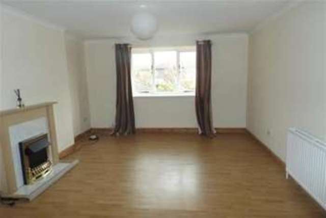  Image of 3 bedroom Property to rent in Pound Lane Topsham Exeter EX3 at Exeter, EX3 0NA