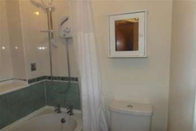  Image of 3 bedroom Property to rent in Pound Lane Topsham Exeter EX3 at Exeter, EX3 0NA