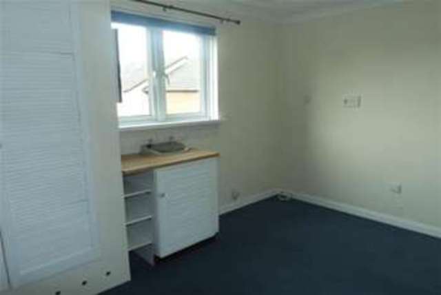  Image of 3 bedroom Property to rent in Pound Lane Topsham Exeter EX3 at Exeter, EX3 0NA