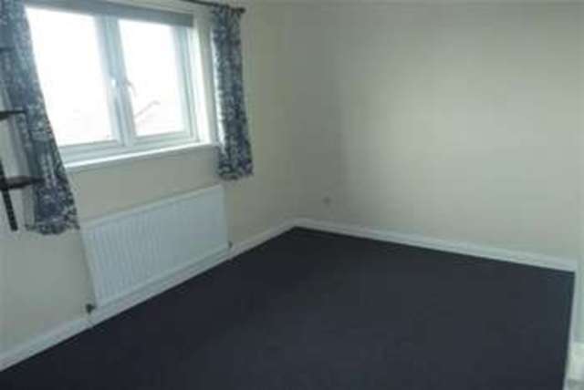  Image of 3 bedroom Property to rent in Pound Lane Topsham Exeter EX3 at Exeter, EX3 0NA