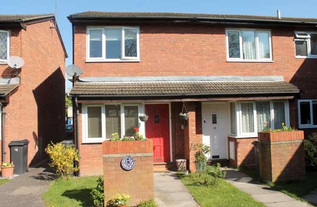  Image of 1 bedroom End of Terrace for sale in Tregaron Gardens New Malden KT3 at Tregaron Gardens  New Malden, KT3 3AF