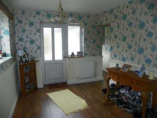  Image of 4 bedroom Property for sale in Trimsaran Road Llanelli SA15 at Trimsaran Road Llanelli Llanelli, SA15 4PT
