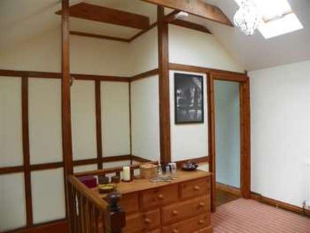  Image of 4 bedroom Property for sale in Trimsaran Road Llanelli SA15 at Trimsaran Road Llanelli Llanelli, SA15 4PT